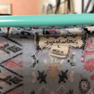 Eyeshadow top size L